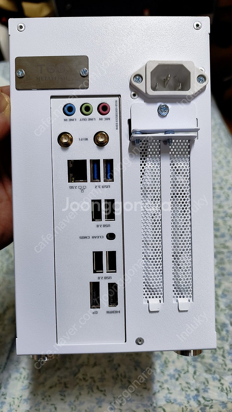라이젠 7800X3D + RTX5070 SFF 본체 팝...--4