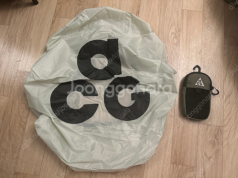 나이키 acg 36 백팩 미디엄 올리브 판매합니다--2