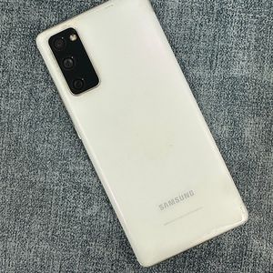 (파손없는 상태좋은 단말기) 갤럭시S20FE 128G 화이트 22년 7월개통 10만원 판매해요