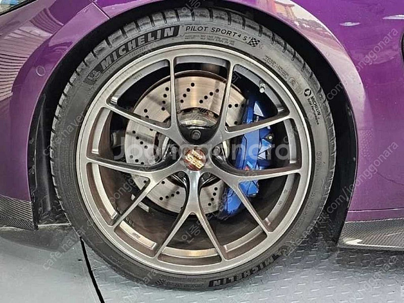 BMW M4 중고 BMW 중고 보라색 2024년식 11...--6