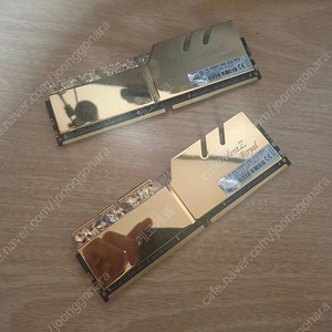 지스킬 로얄 골드 16x2 32gb 3200 cl16