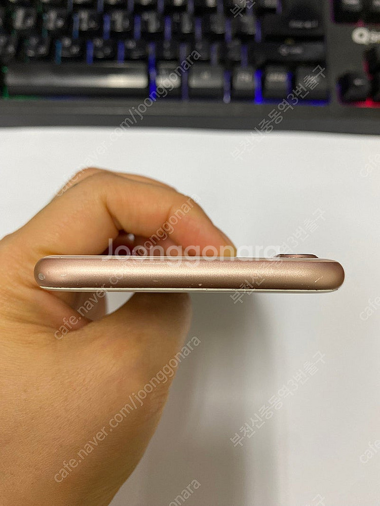 205245 아이폰8 로즈골드 액정SS급 256GB 배...--2