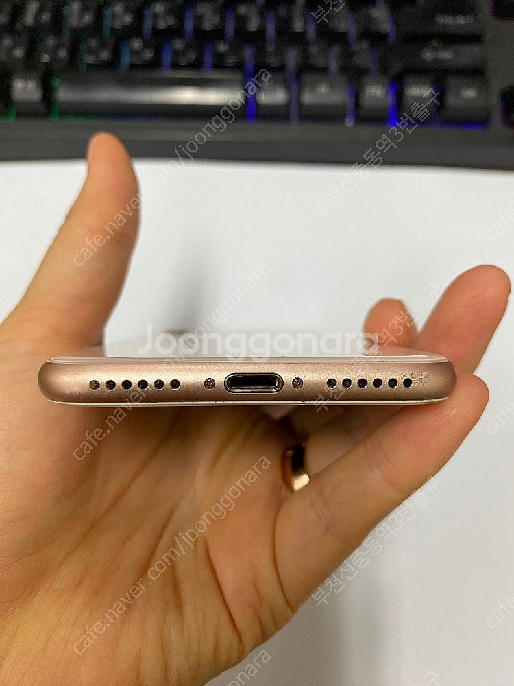 205245 아이폰8 로즈골드 액정SS급 256GB 배...--6