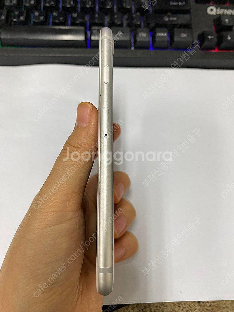 204033 아이폰8 실버 SSS급 256GB 무잔상 ...--5