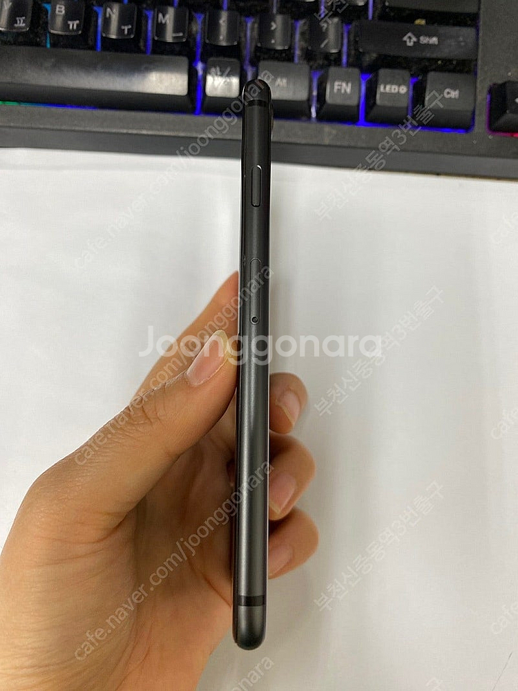 205250 아이폰8 스그 AA급 256GB 무잔상 배...--3