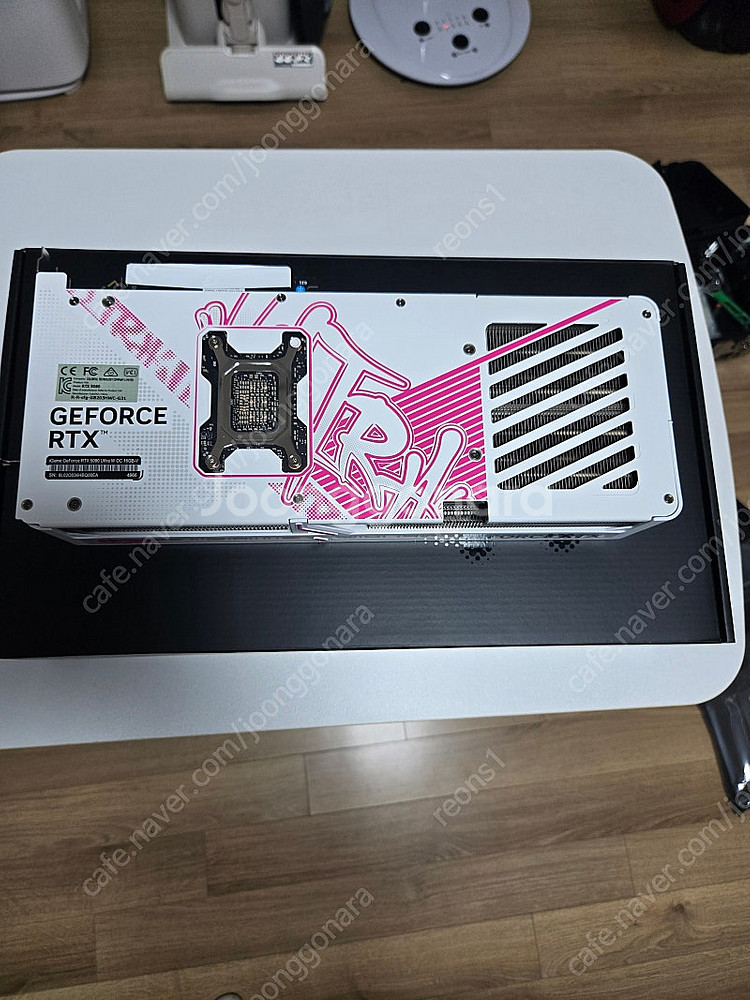 컬러풀 RTX 5080 OC 그래픽 카드--2