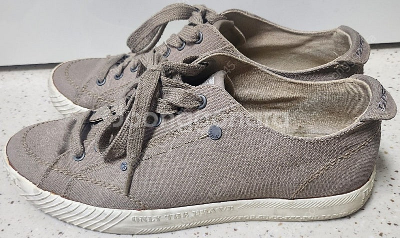 [급처분/최종가] [30,000원] DIESEL 디젤 스니커즈 265mm--0