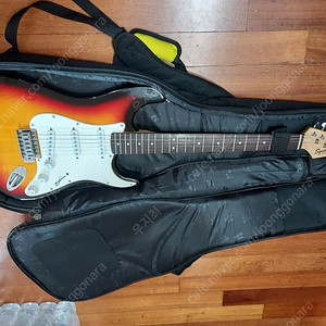 squier by fender 일렉기타 20만원(상태좋음)