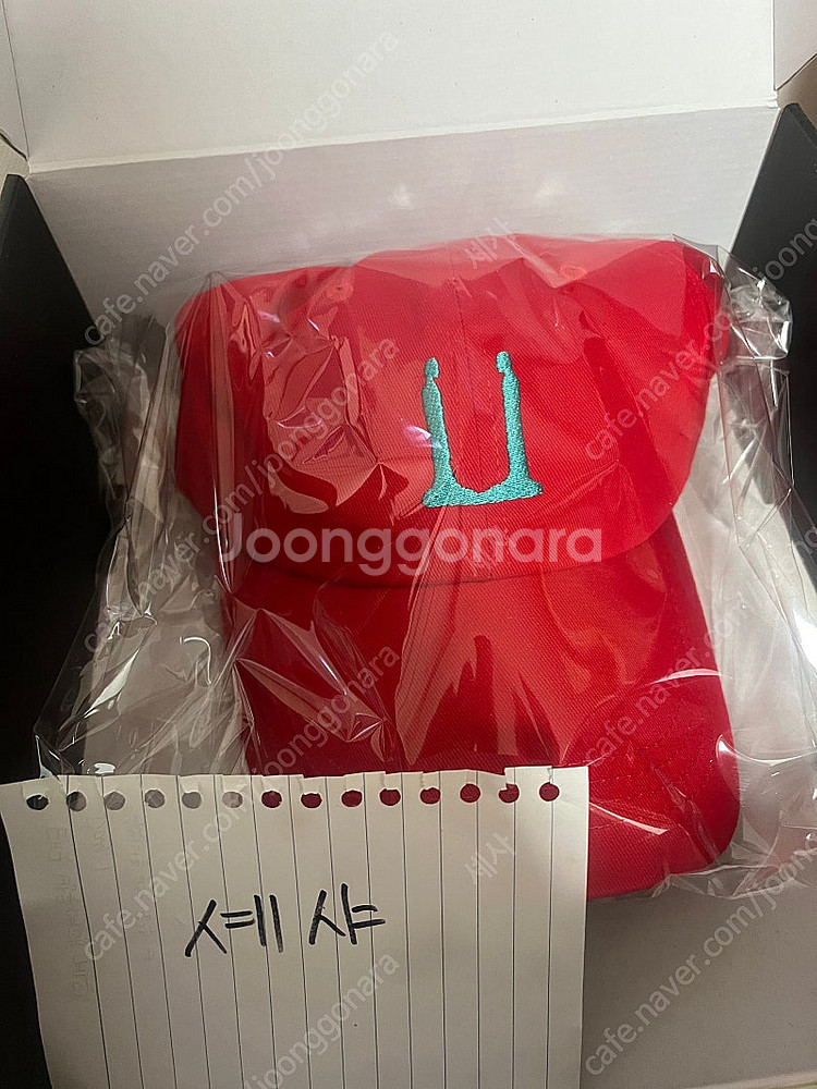 지디 위버맨쉬 전시회 한정판매 볼캡 (레드)--0