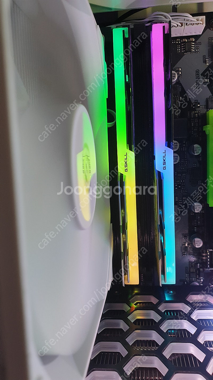 G,skill trident rgb ram 16*2 3...--0