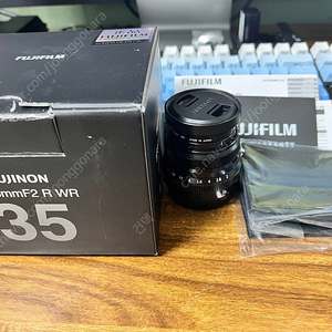 후지필름 XF 35mm F2 R WR XF35.2 렌즈 판매합니다.