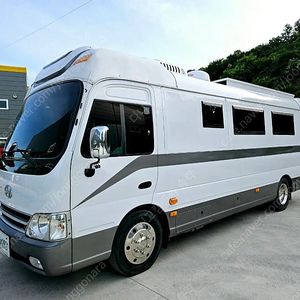 15년식 8만키로 카운티 풀옵션 캠핑카 판매합니다 ( 할부가능 )