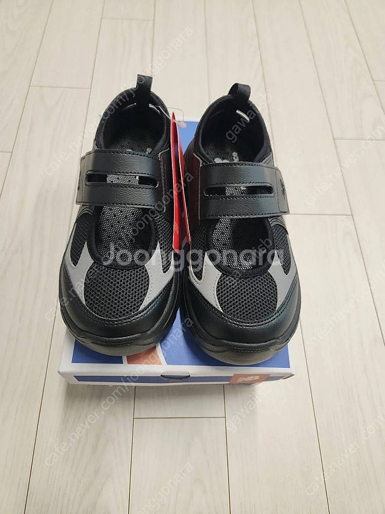 택포 새상품 뉴발란스키즈 브리즈 뉴컬러 블랙--2