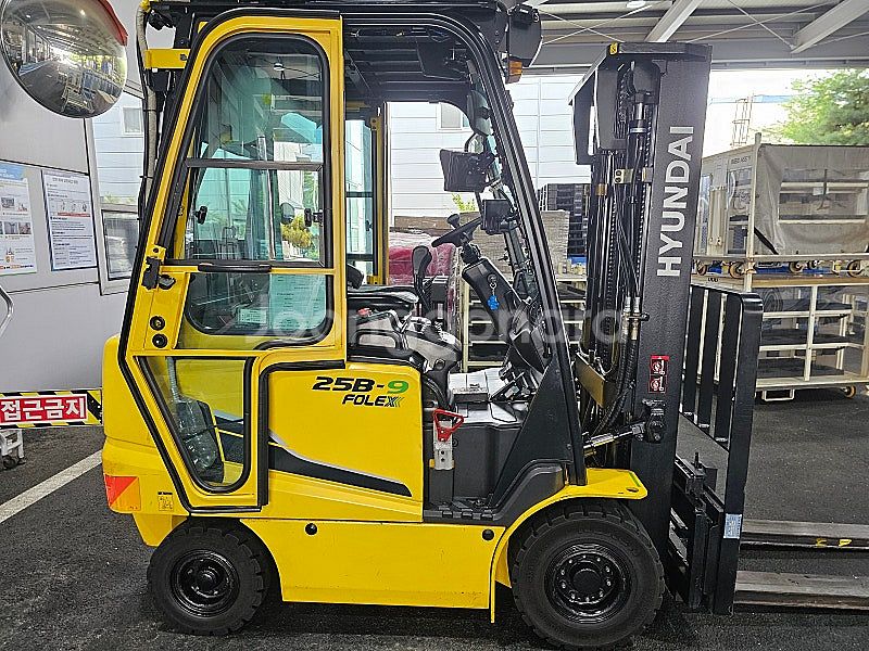 전동지게차 현대25B-9 2.5t--1