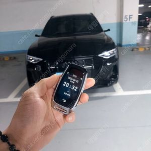 아우디 모든차종 신형 스마트키를 최신형 AUDI 전용 타입 LCD 풀터치 스크린 디스플레이키로 업그레이드 컨버전 전환 제작 편리한 근접도어, 원격 차량제어 기능 활성화 추가 작업