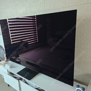 삼성 77인치 OLED 4K TV팝니다(사운드바 티비다이도 드려요)