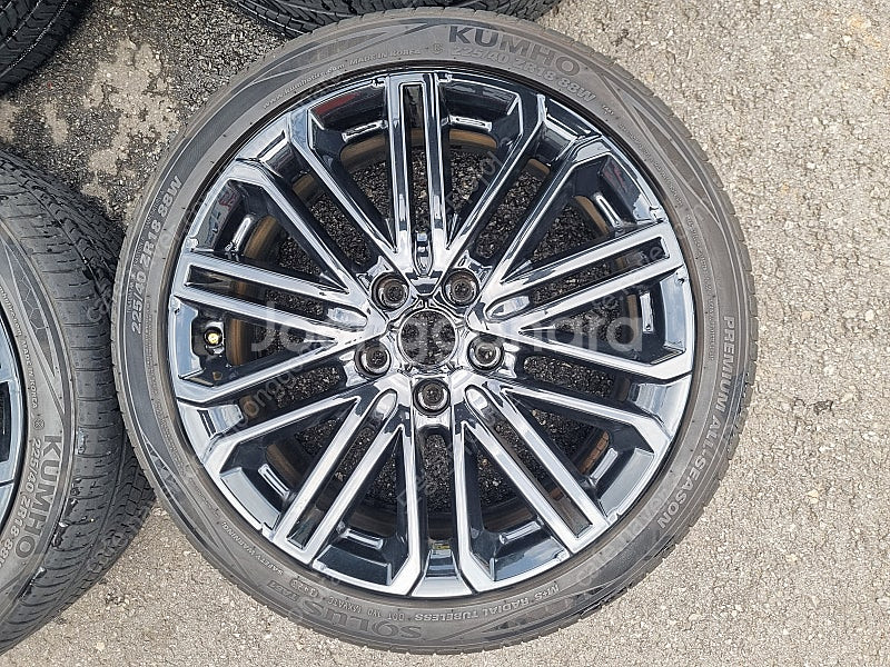 [판매]K3 GT 18인치 2254018 중고 휠타이어...--3