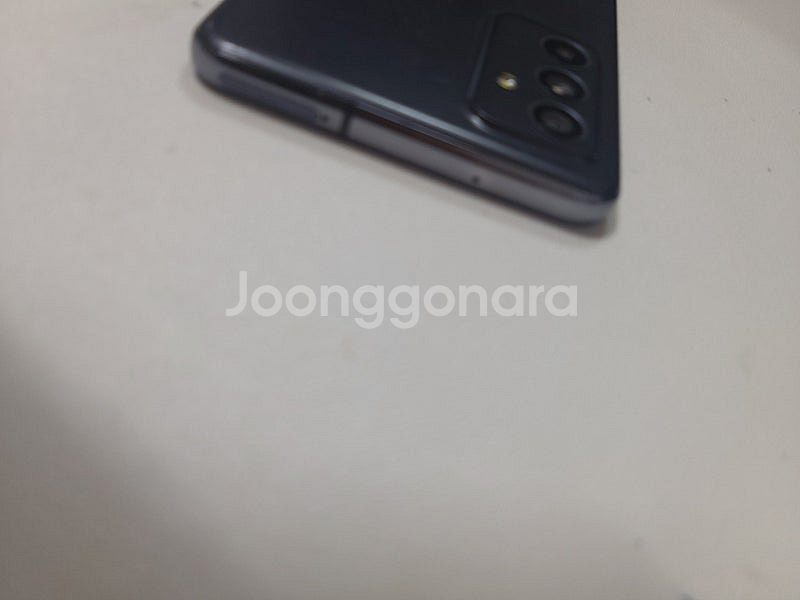 갤럭시퀀텀2 블랙--3