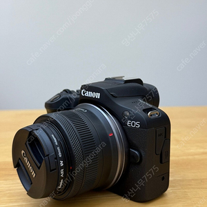 캐논 eos r100 18-45 번들렌즈 풀박스입니다.