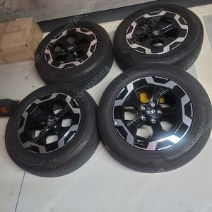 싼타페 MX5 18인치 휠타이어 , TPMS, 휠캡포함