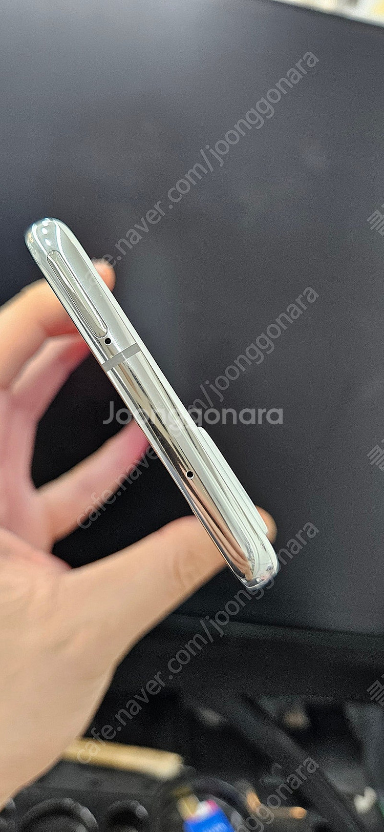 갤럭시A퀀텀2 A826 128G 화이트 9만 인천 부평--3