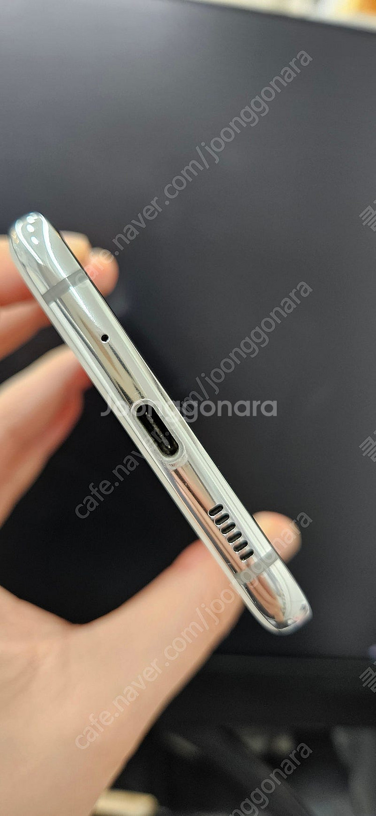 갤럭시A퀀텀2 A826 128G 화이트 9만 인천 부평--4