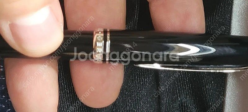 몽블랑 볼펜 작은사이즈 판매가 20 만원 직거래는 압구...--3