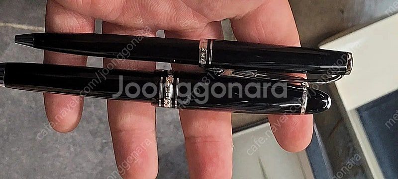 몽블랑 볼펜 작은사이즈 판매가 20 만원 직거래는 압구...--4