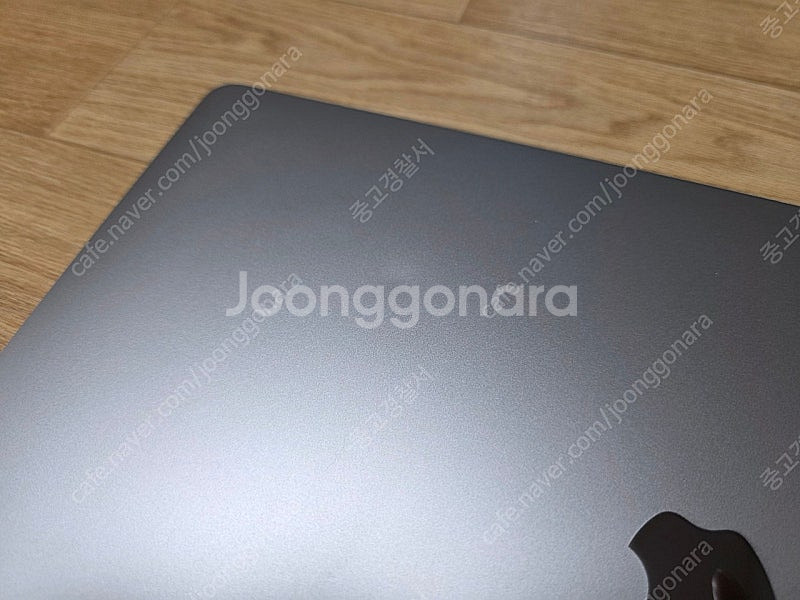 맥북프로 2019 16인치 팝니다. i7/램16G/SS...--2