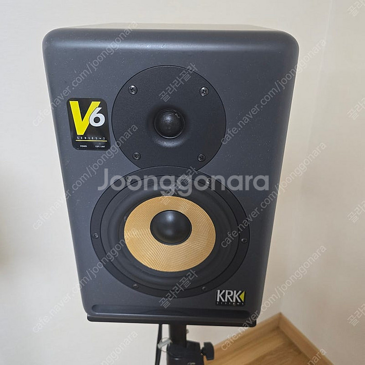 스피커 KRK V6 S2 팝니다--2