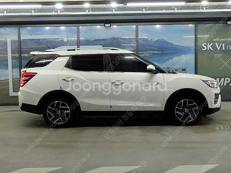 티볼리 중고 가격 더 뉴 티볼리 에어 흰색 2023년식...--3