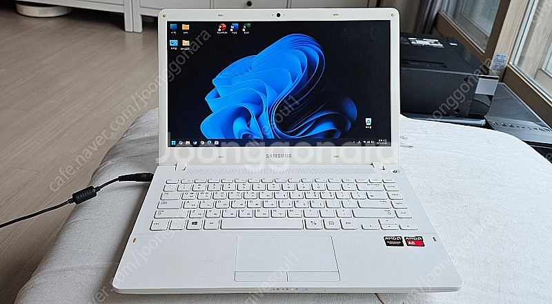 삼성전자 NT455R4J-X63M 노트북 팝니다.--1
