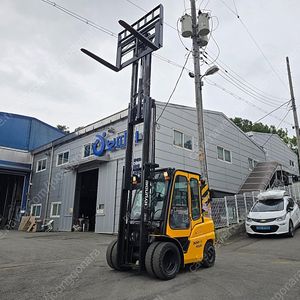특A급 현대 3톤 3단 더블 17년식 자동발 캐빈 2400만원 디젤지게차 중고지게차 매매 (2.98톤)