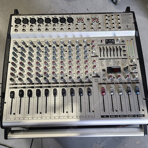 (BEHRINGER)PMH3000 베링거 12채널 4옴 400W×2 파워드믹서