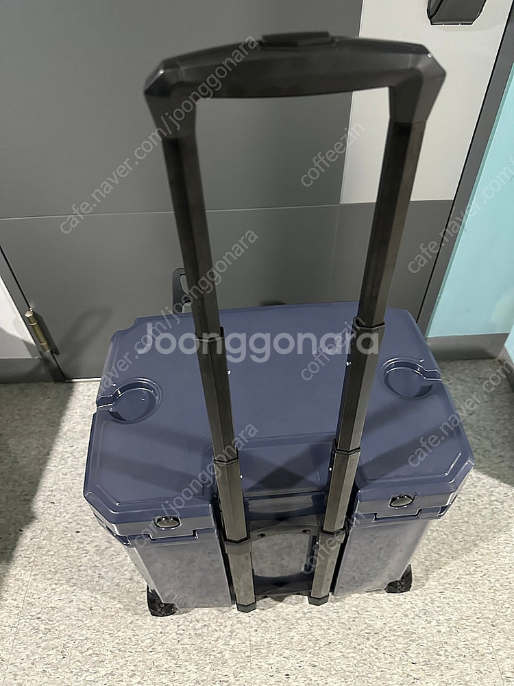 락앤락 핸들 하드 쿨러 바이올 렛 아이스박스 35L--4