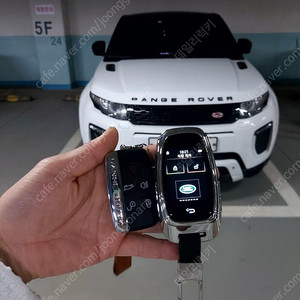 랜드로버 SUV 레인지로버 벨라, 이보크 모든연식 자동차키를 최신형 LCD 풀터치 스크린 디스플레이키로 업그레이드 전환 제작 편리한 근접도어, PKE 원격 차량제어 기능 활성화 추
