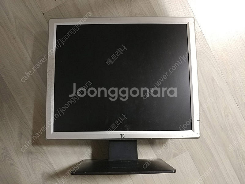 구형 모니터 한성 ULTRON 2757C 커브드 144...--9
