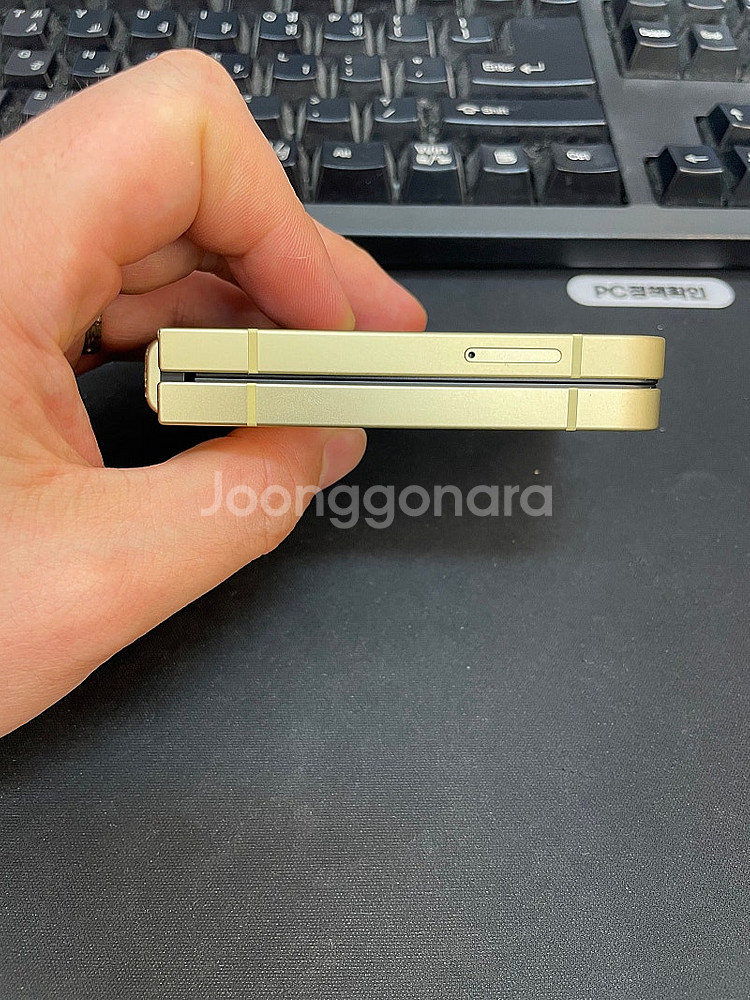 갤럭시Z플립6 옐로우 256GB 무잔상 가성비좋은 중고...--4