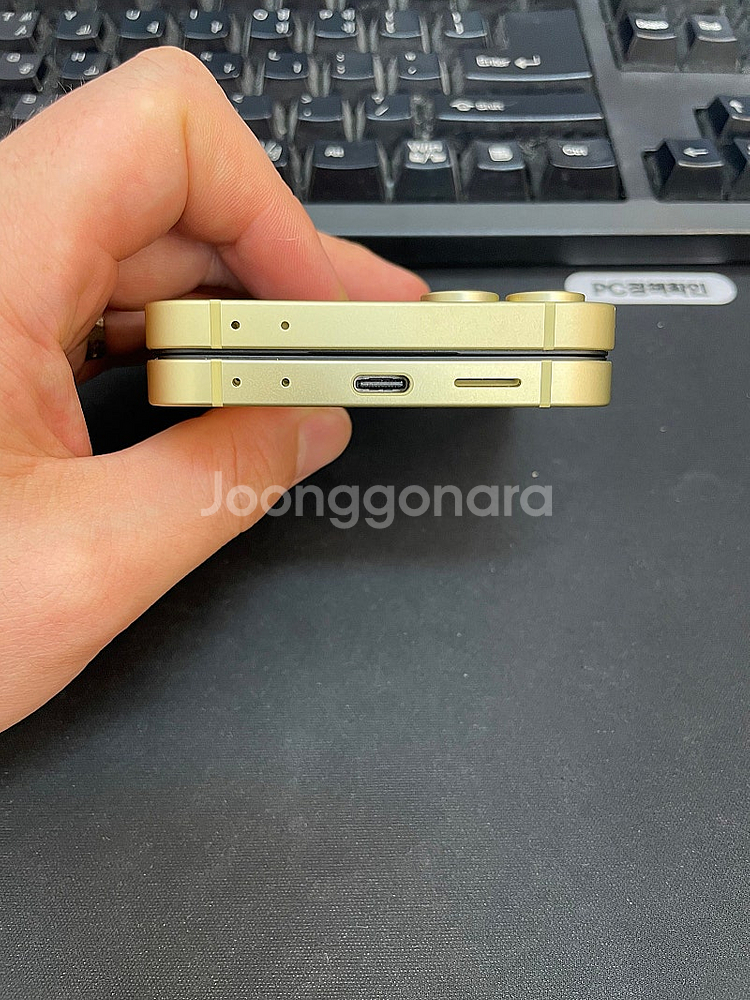갤럭시Z플립6 옐로우 256GB 무잔상 가성비좋은 중고...--5