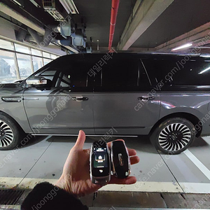 링컨 SUV 모든차종 다양한 연식 자동차키를 최신형 LCD 풀터치 스크린 디스플레이키로 업그레이드 전환 제작 스마트하고 편리한 근접도어, PKE 원격 차량제어 기능 활성화 추가 작