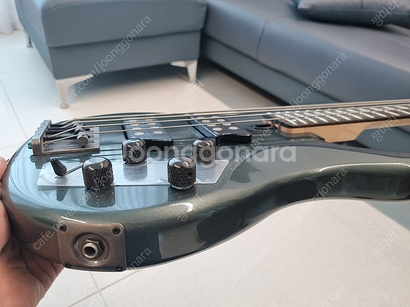 4현 야마하 베이스기타 TRBX304 판매합니다.--8