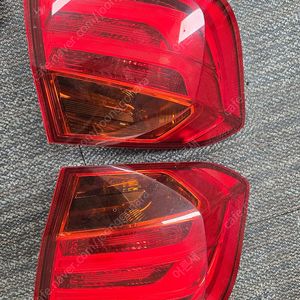 BMW F30 후미등 한쌍팝니다
