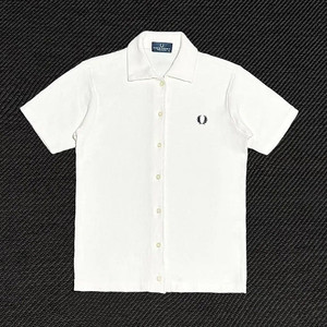 Fredperry 프레드페리 우먼즈 화이트 반팔 카라 가디건 판매합니다