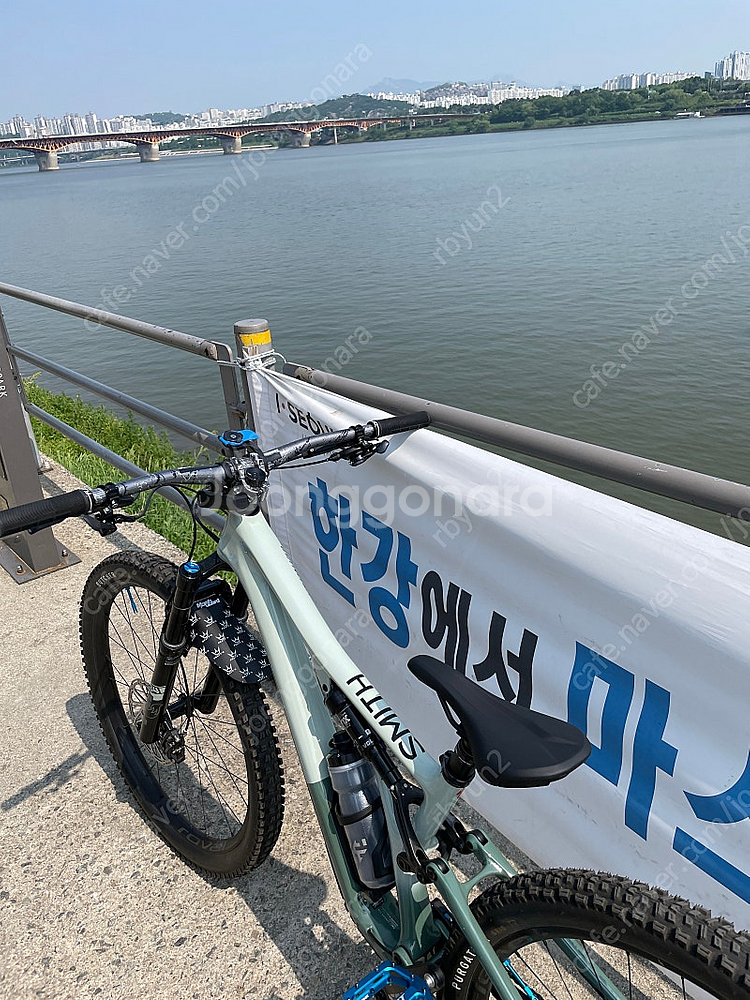 스페셜라이즈드 스텀점퍼 익스퍼트 카본 MTB--1