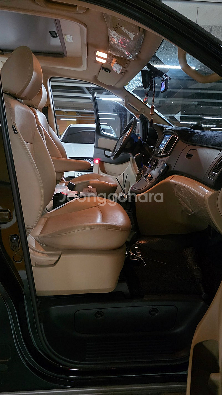 그렌드스타렉스 순정캠핑카2020년7월식 4wD 7만킬로...--7