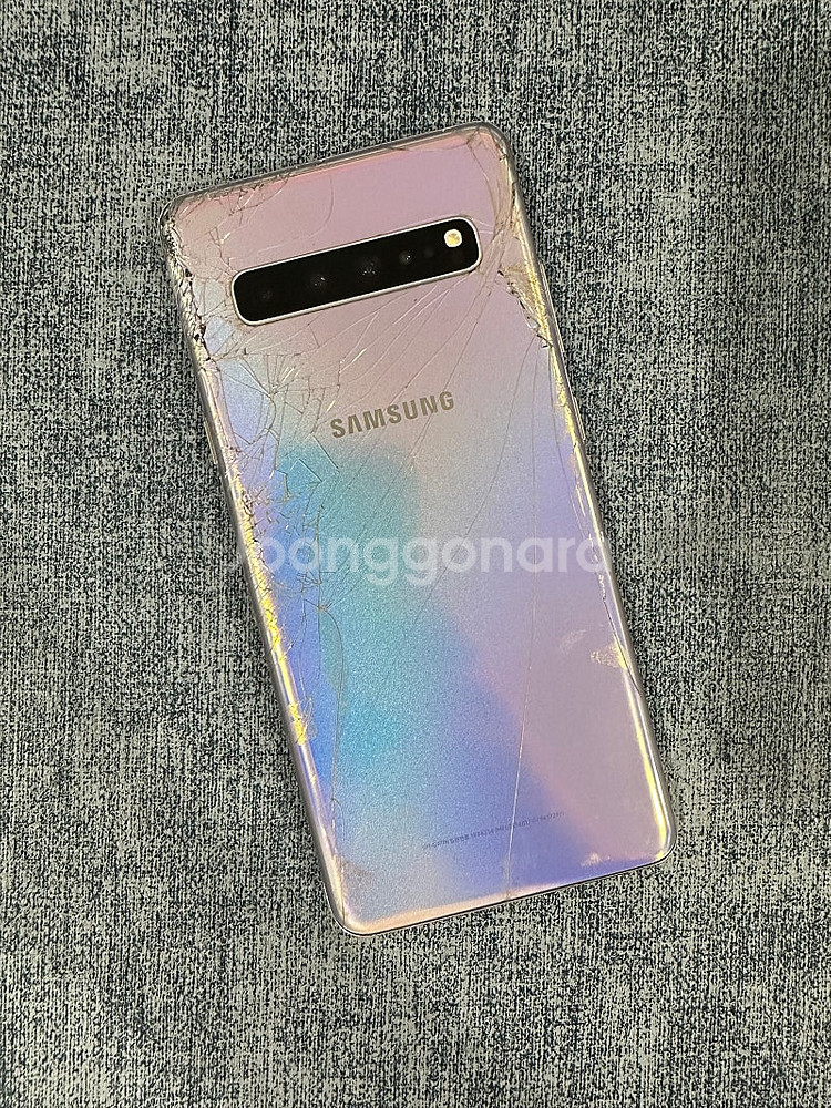 갤럭시S105G 256기가 실버색상 액정하단 약한 파손...--7