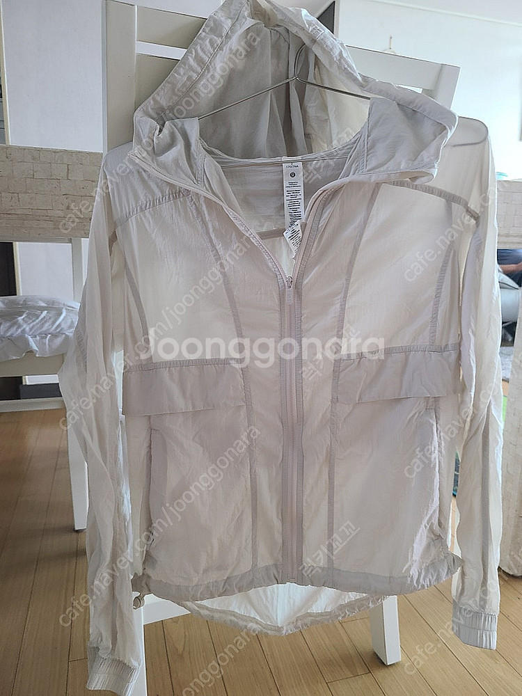 룰루레몬 윈드브레이커 2--0