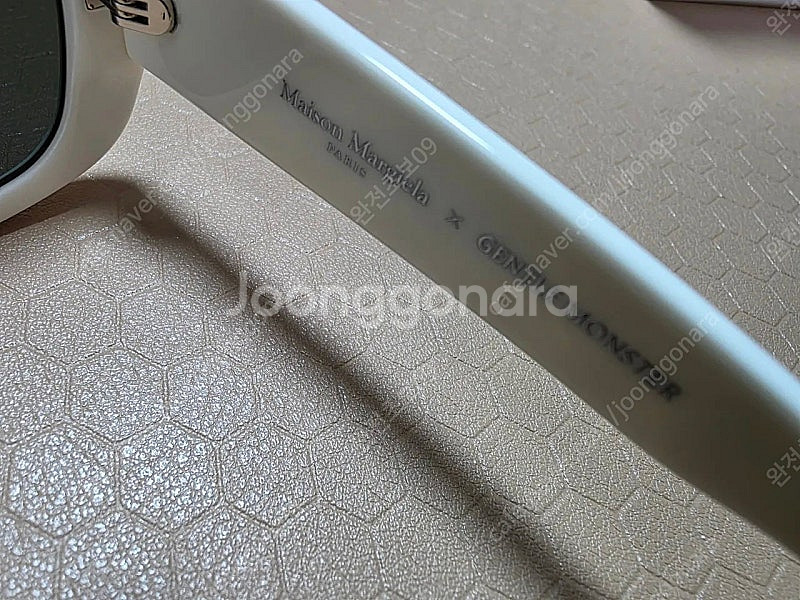 메종 마르지엘라 젠틀 몬스터 MM106 흰색 선글라스--5