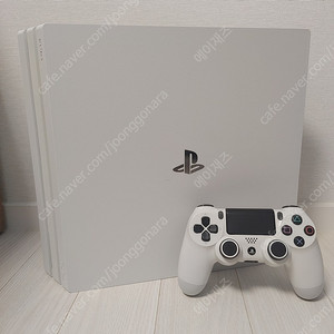 PS4 프로 7117B 1TB 화이트