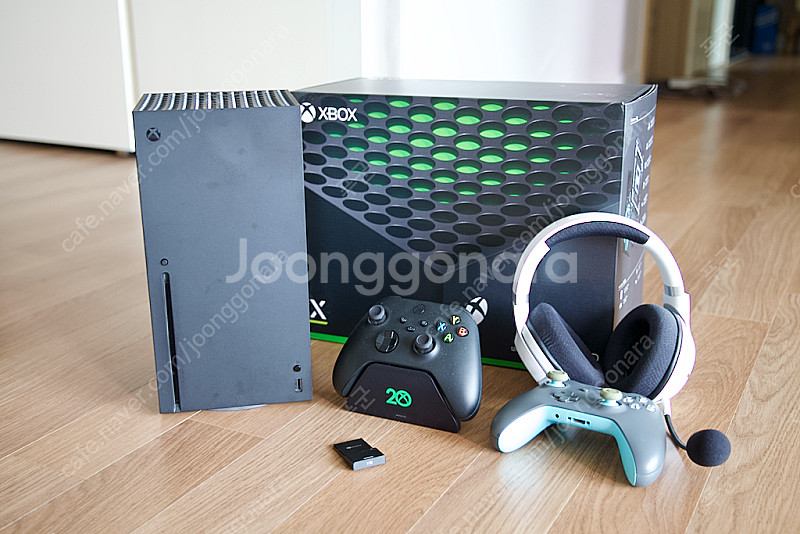 XBOX Series X 1TB 및 주변기기 일괄판매합...--6